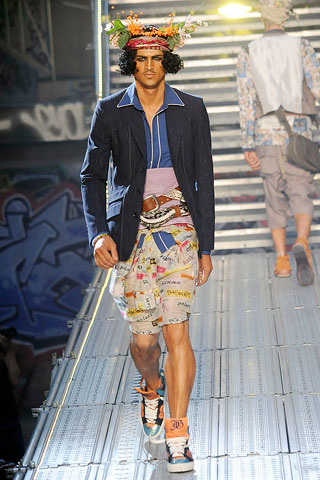 John Galliano / - 2010